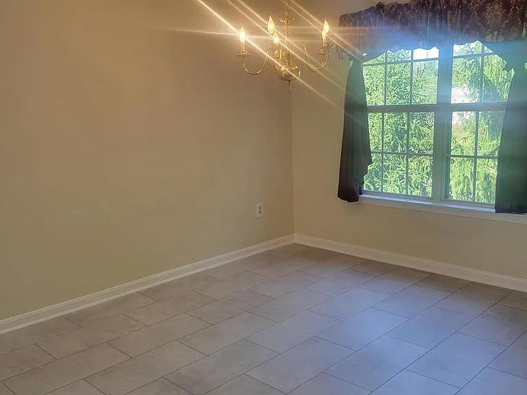 8813 Stoneridge Cir #202 — Photo 11