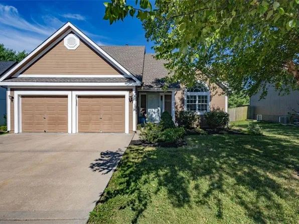 7503 N Lewis Ave, Kansas City, MO 64158