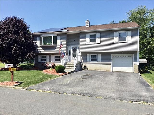 1st image of 360 Nina St