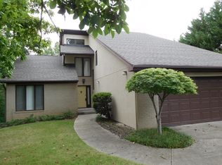 3429 Point View Cir, Gainesville, GA 30506