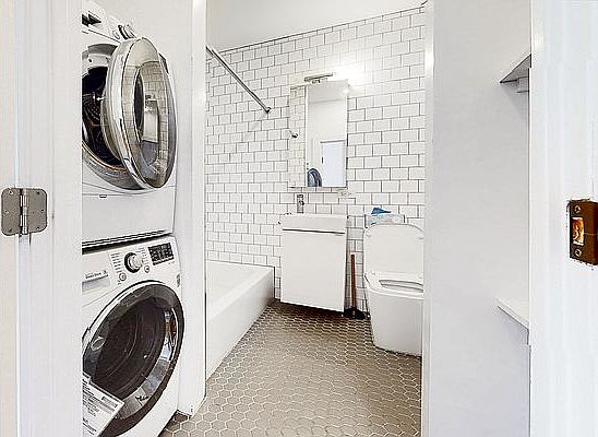 5th image of 105 Smith St #B10