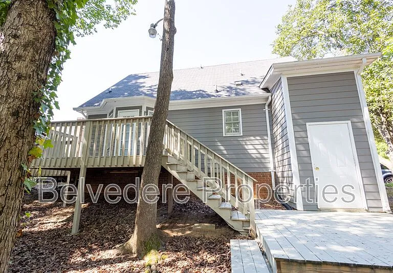 8 Barrett Pl — Photo 24