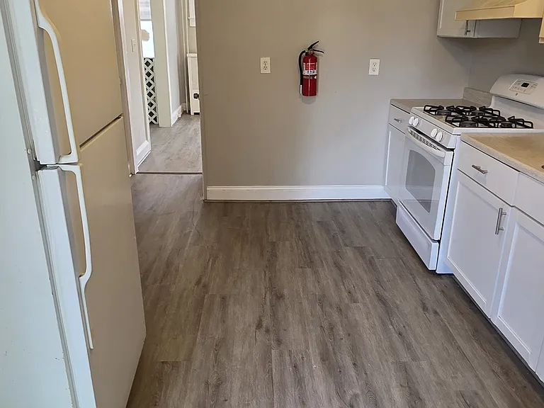 3027 Wylie Ave — Photo 5