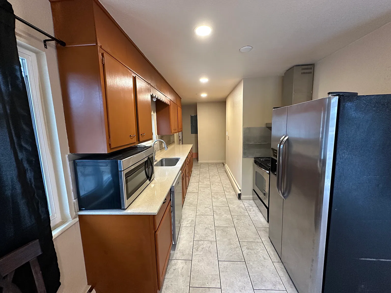 3 bed, $2,150 — Photo 4