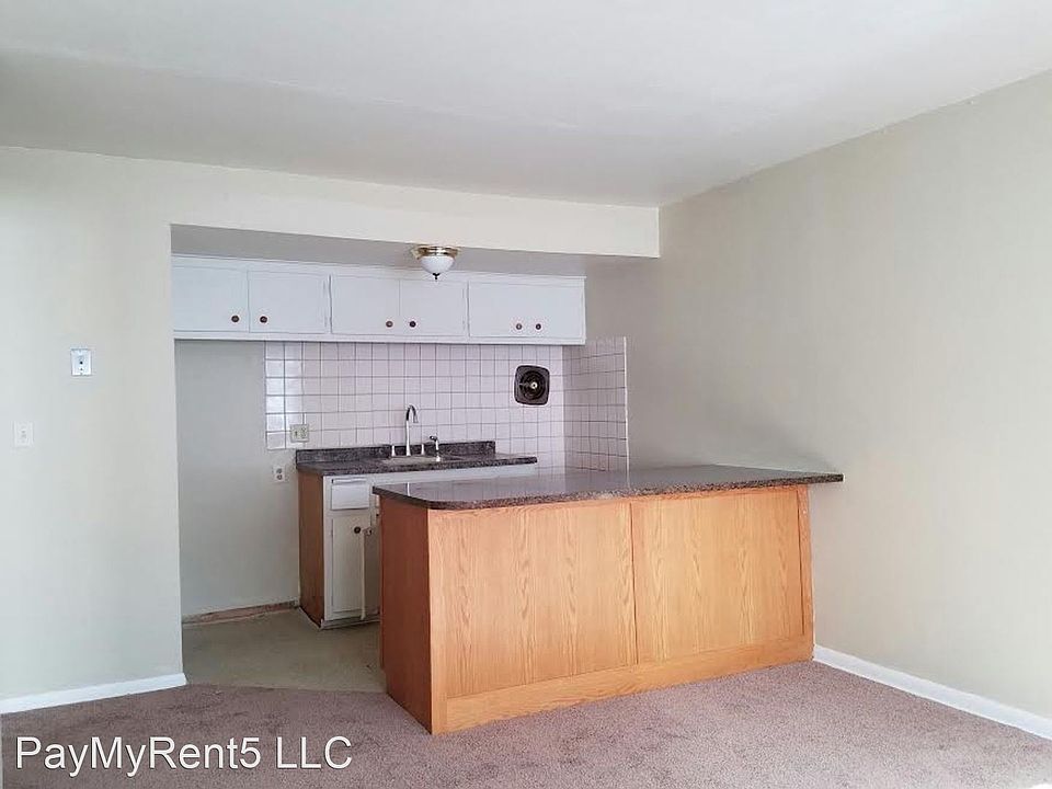 1st image of 5019 N Hopkins St #19
