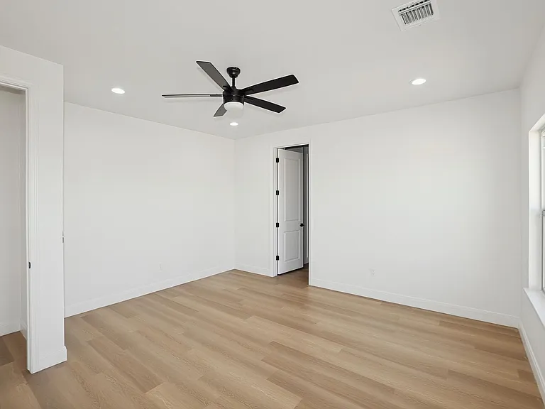 19151 Sierra Madre Dr #D — Photo 10
