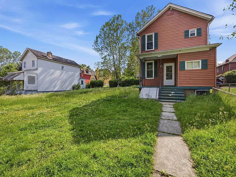 827 Hinnerman St — Photo 27