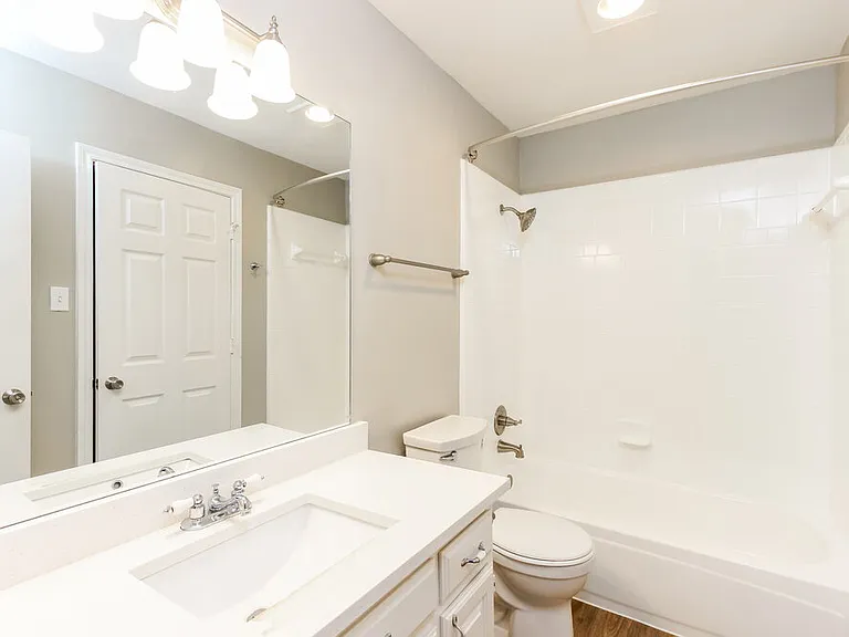 1804 Sandalwood Ln — Photo 15