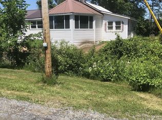 907 W River Rd, Gansevoort, NY 12831