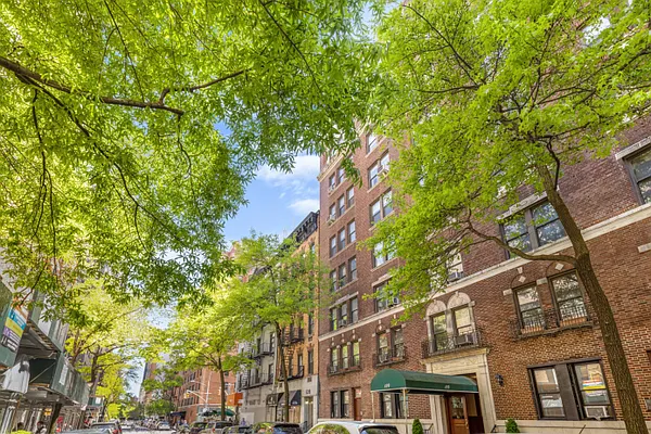 Sold by Compass | media 12