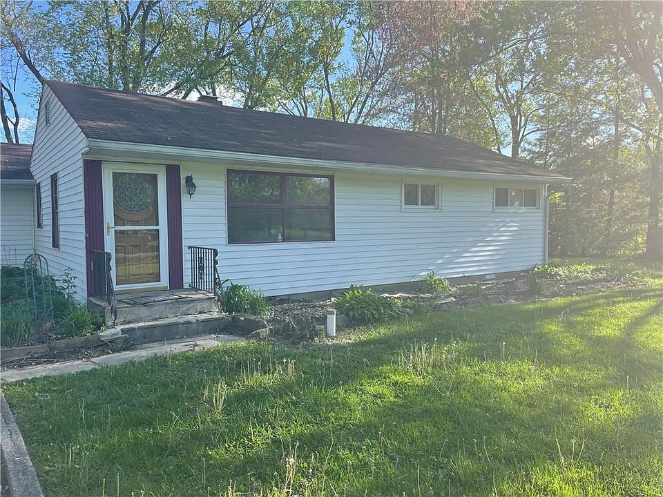 1st image of 335 Louise Dr