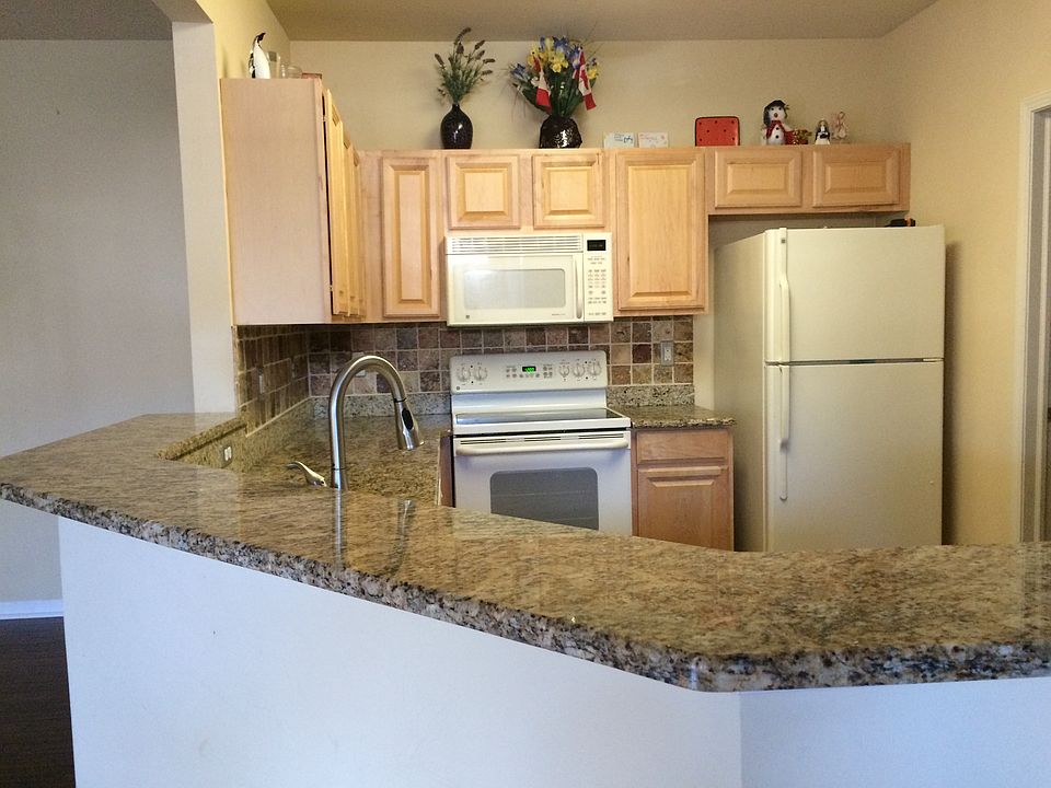 1st image of 16891 Dover Dr