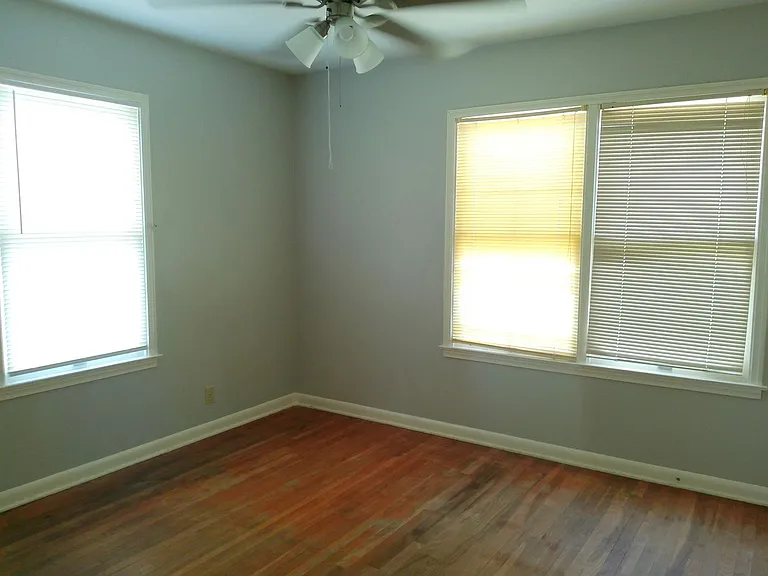 4526 Franklin Dr — Photo 11