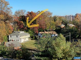 104 Dunova Ct APT 2, Charlottesville, VA 22903