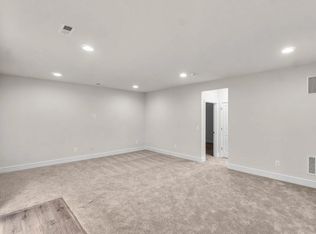 21328 Rainier Ln #BASEMENT, Ashburn, VA 20148