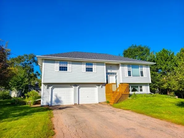 47 Anne Cres, Stratford, PE C1B 1M8