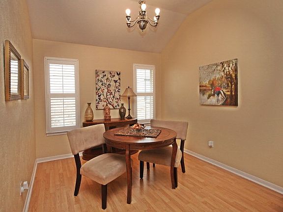 5th image of 7865 Buttercup Ln