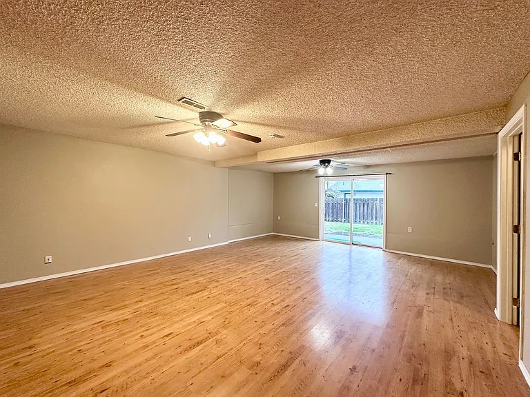 6300 SW Fisher Ave — Photo 22