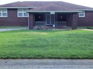 12526 Askew Dr, Grandview, MO 64030