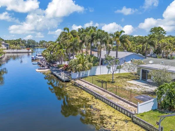254 W Canal Dr, Palm Harbor, FL 34684