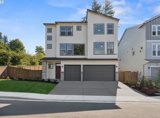 22987 Bland Cir, West Linn, OR 97068