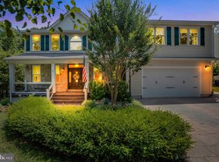 7827 Newington Woods Dr, Springfield, VA 22153