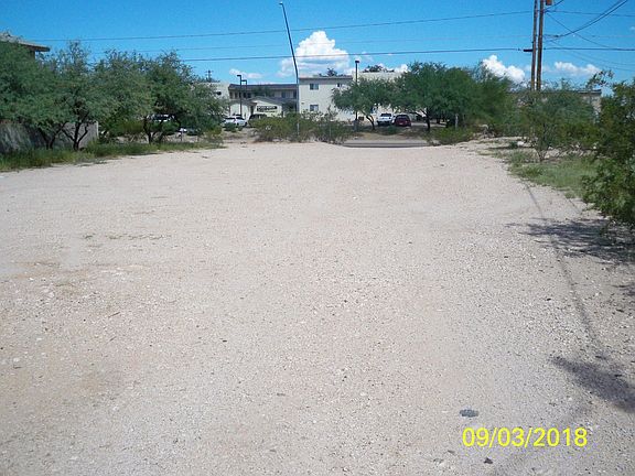 4th image of 5818 S Park Ave