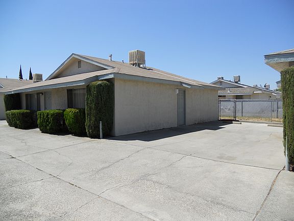 Outside view/driveway