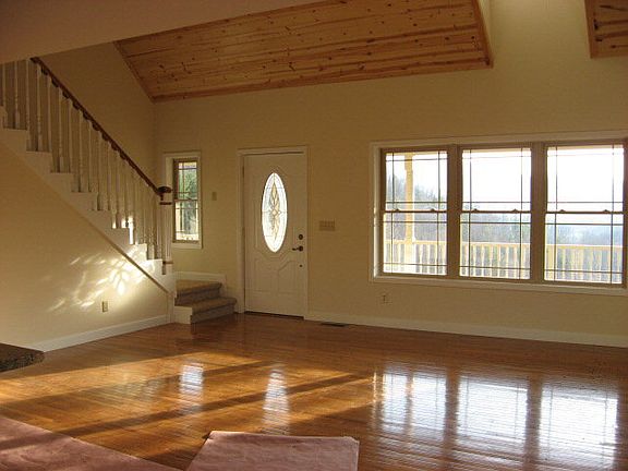 2nd image of 198 Noelle Dr