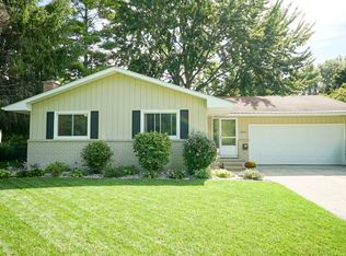 2902 Manor Dr, Midland, MI 48640