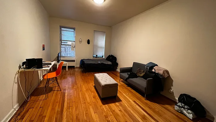 Rented by HOLTON REAL ESTATE INC. | media 23