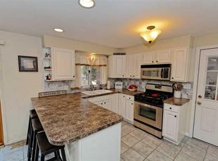30 N Colonial Hts, Troy, NY 12180