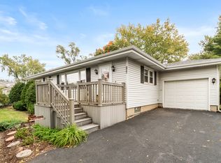 144 S Cooper Rd, New Lenox, IL 60451