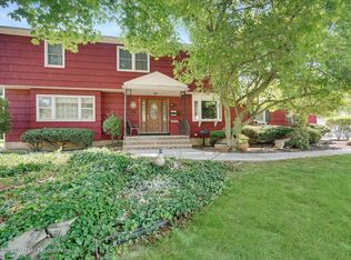 28 Coldspring Rd, Freehold, NJ 07728