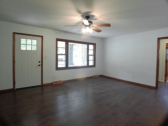 3rd image of 1814 N B St