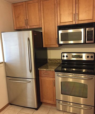 5th image of 210 Klein Creek Ct APT 2B