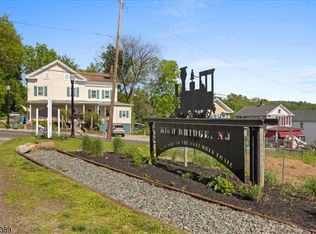 77 Main St, High Bridge, NJ 08829