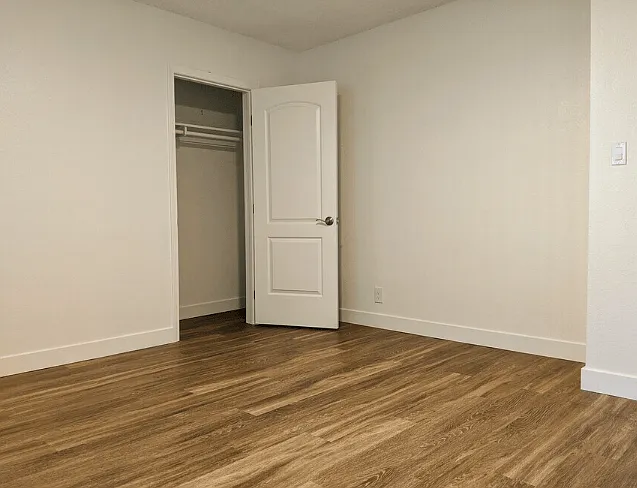 4839-51 Coldwater Canyon Ave — Photo 8