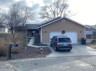 502 Broadview Dr, Grandview, WA