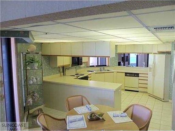 Gourmet Kitchen