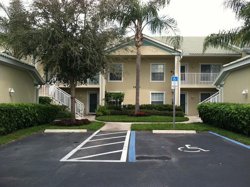 1st image of 25710 Lake Amelia Way