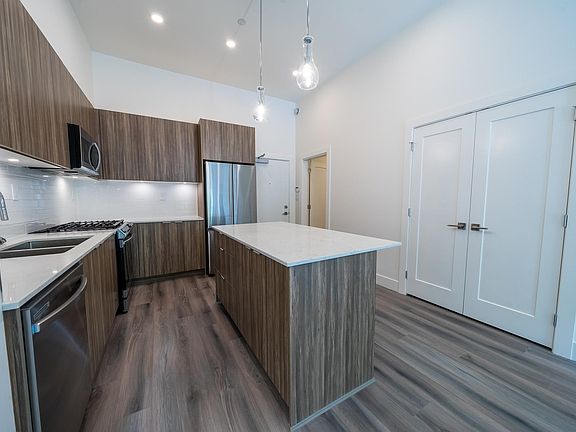 5th image of 8447 202nd St #102