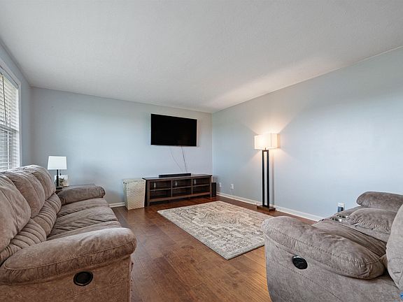 4th image of 17947 Brownsferry Rd