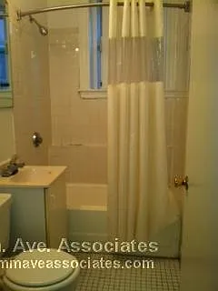 1 Barrows St #B — Photo 4