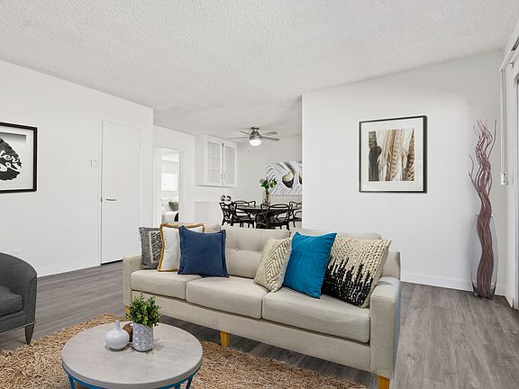3rd image of 1323 Federal Ave APT 2