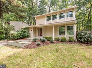 2352 Old Trail Dr, Reston, VA 20191