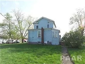 328 N Walnut St photo 1