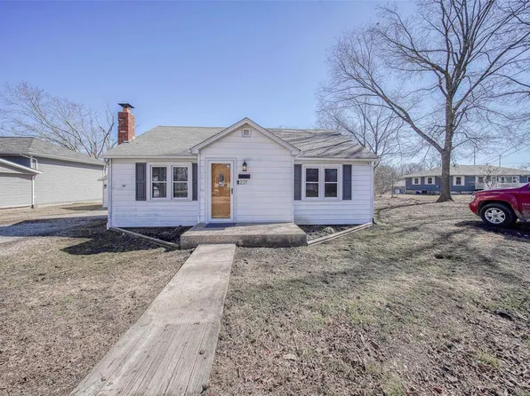 221 Lois St, Saint James, MO 65559
