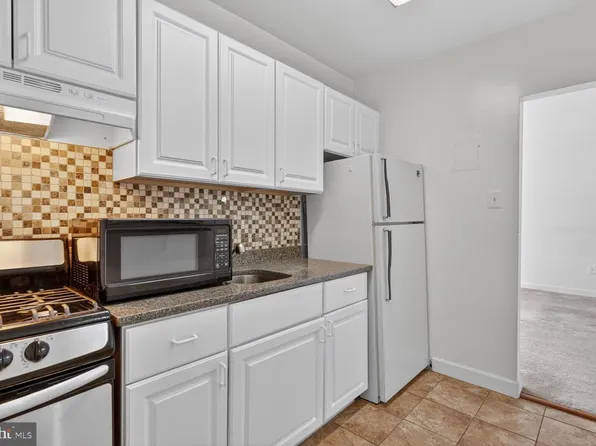 1121 Arlington Blvd APT 348, Arlington, VA 22209