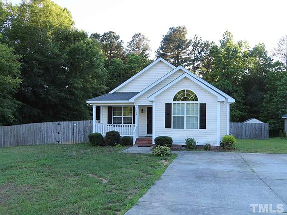 2nd image of 129 Carriage Hill Dr